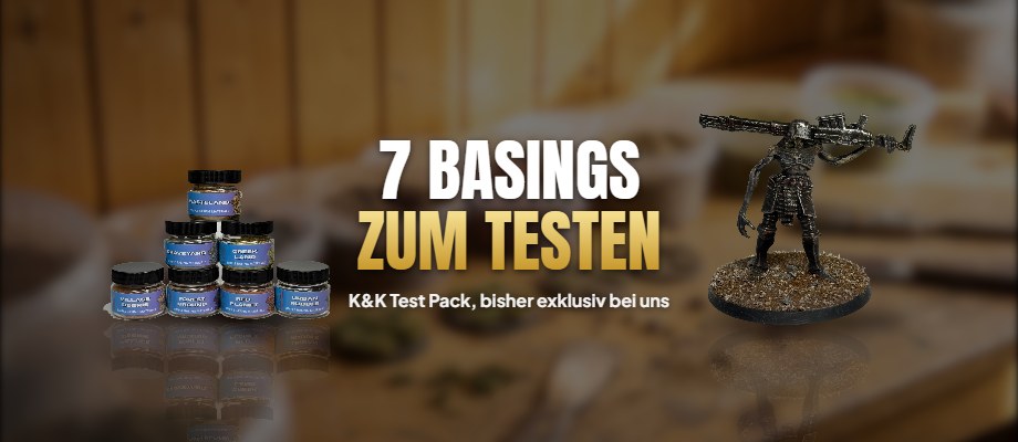 K&K Test Pack: 7 Basing-Materialien zum Testen, daneben eine bemalte Miniatur auf K&K-Base