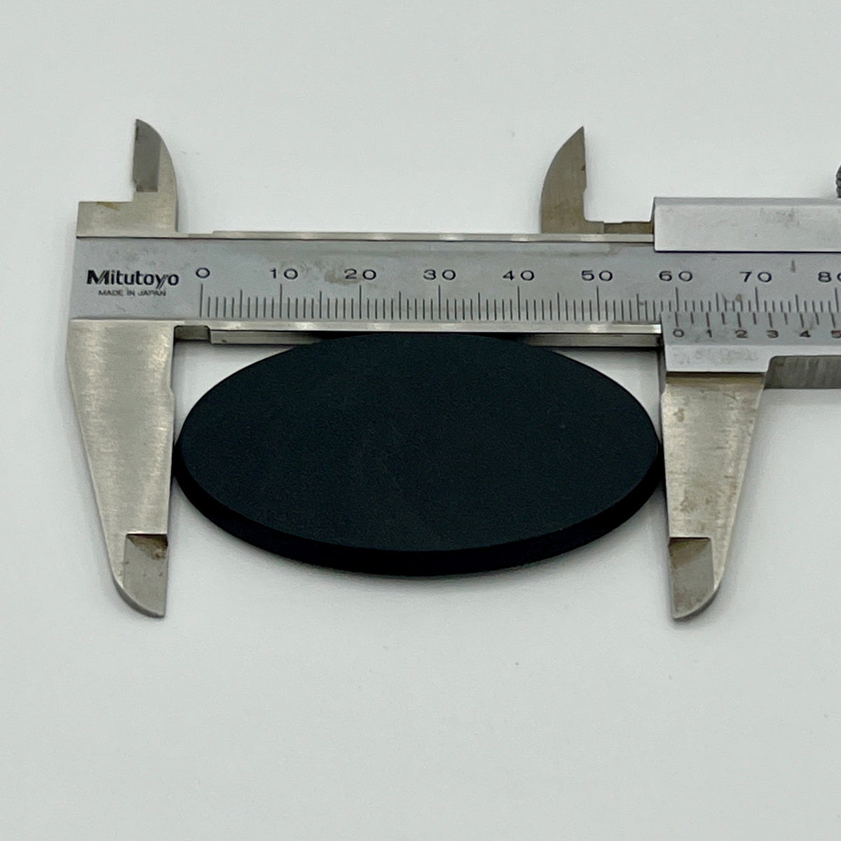 Heros Corner Kunststoff-Bases 60 × 35 mm oval, schwarz (10 Stück)