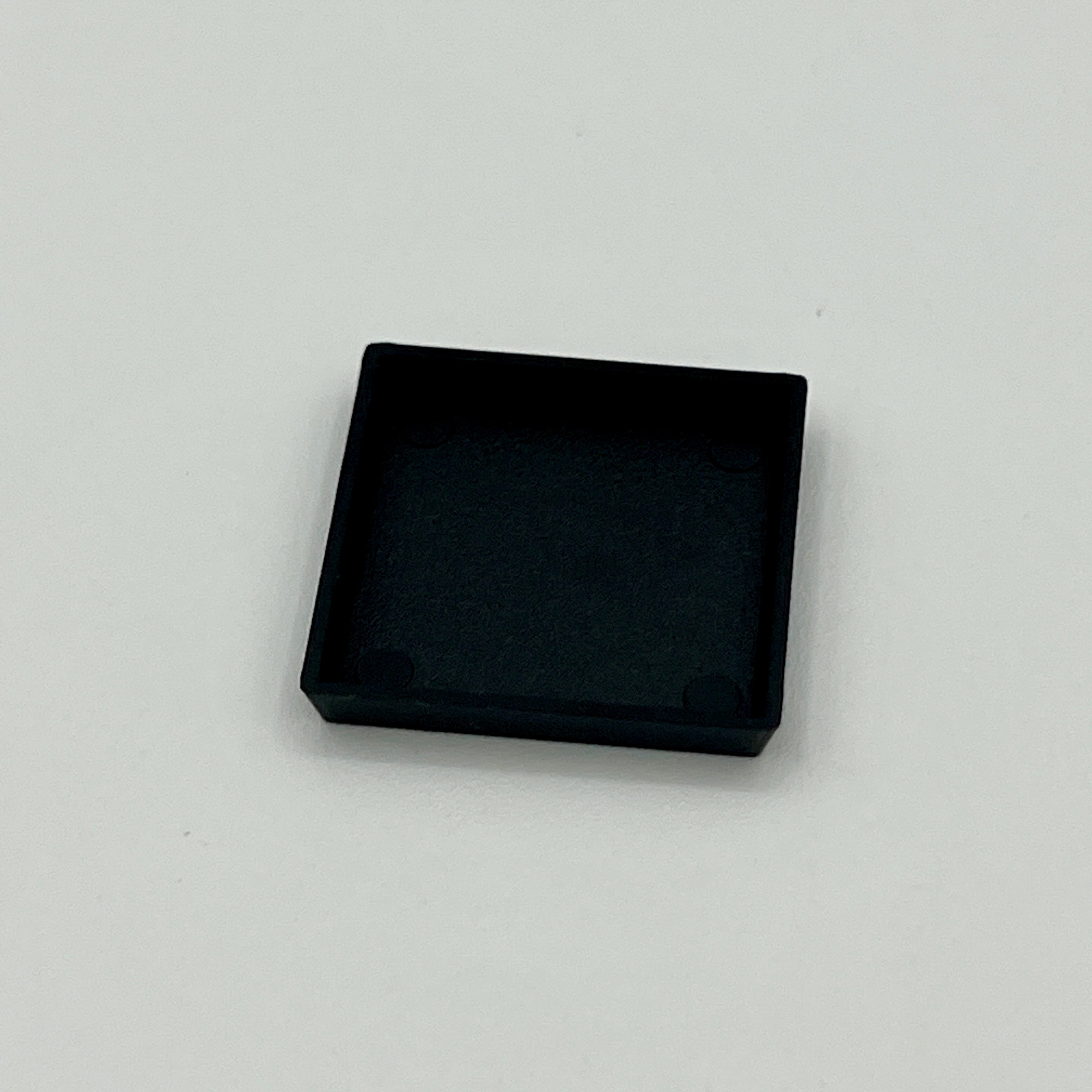 Heros Corner Kunststoff-Bases 25 mm eckig, schwarz (20 Stück)