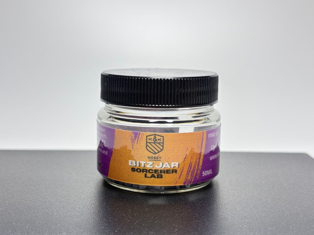 K&K Hobby Bitz Jar Sorcerer Lab, 50 ml Glas mit Etikett